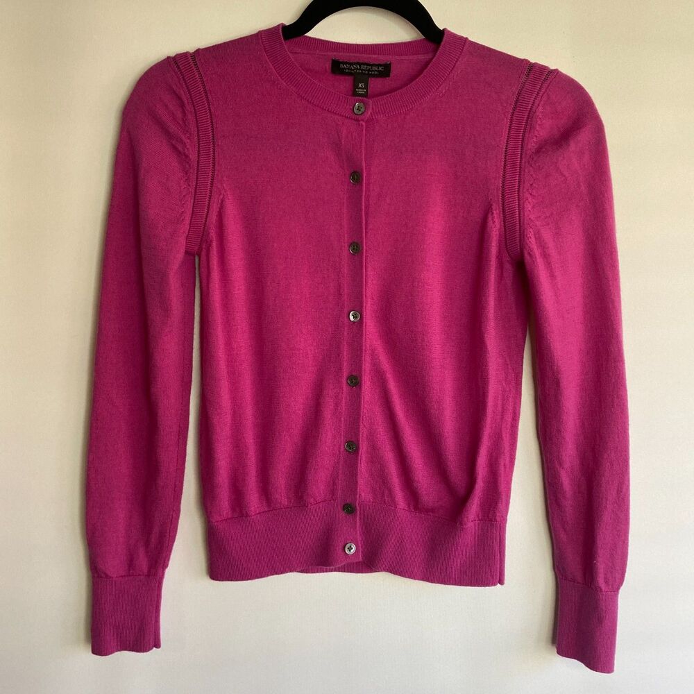 Banana Republic Merino Wool Hot Pink Crew Neck Cardigan Sweater Size XS